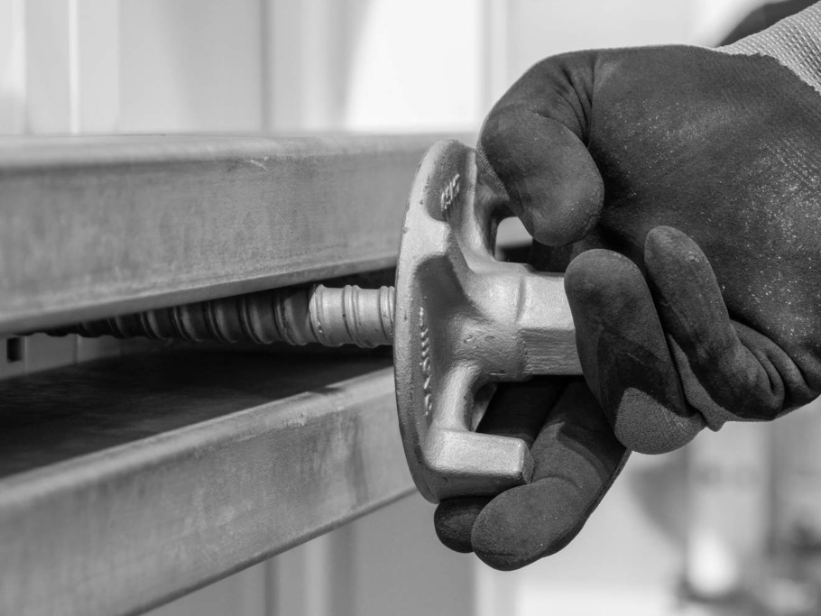 mevalite-formwork-flange-screw