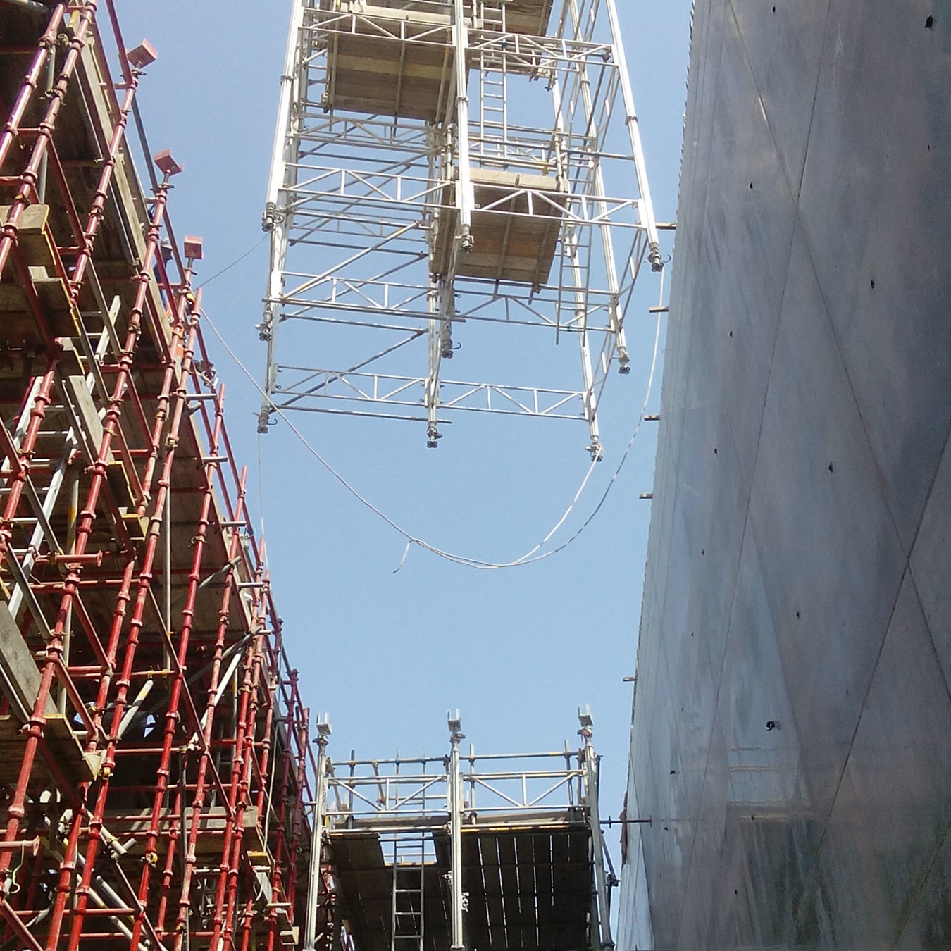 Formwork shoring system being crane assisted