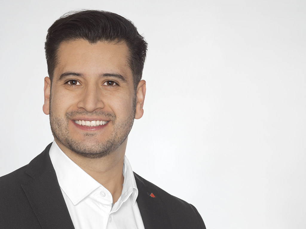 Image of man, Hugo Moros of MEVA Latin America