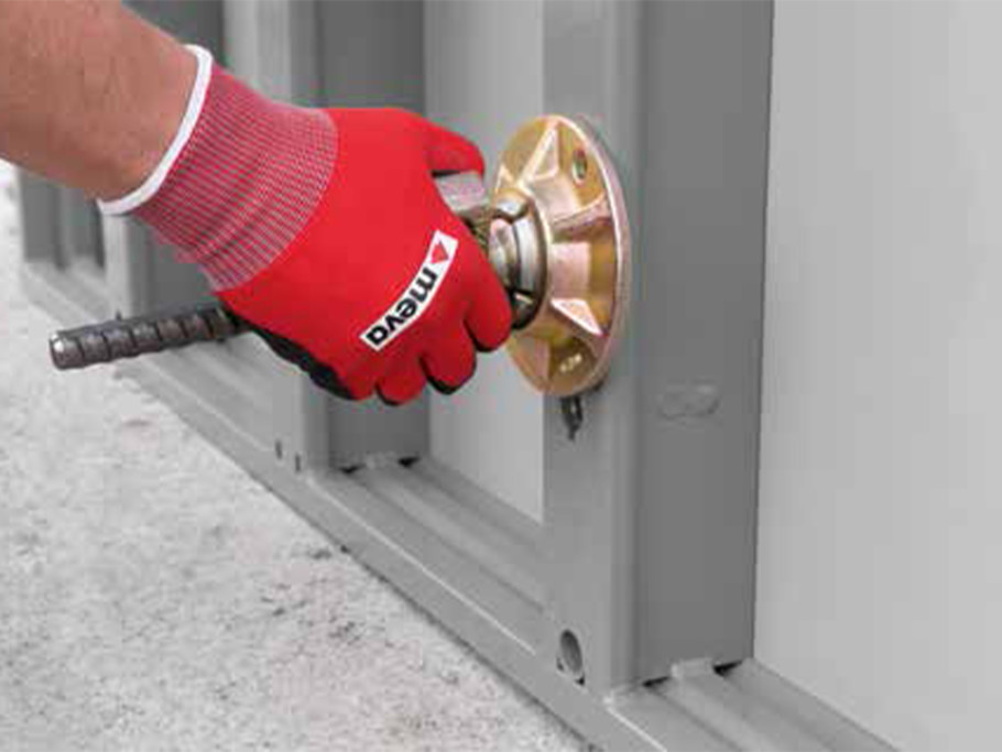 internal-tie-hole-fitting