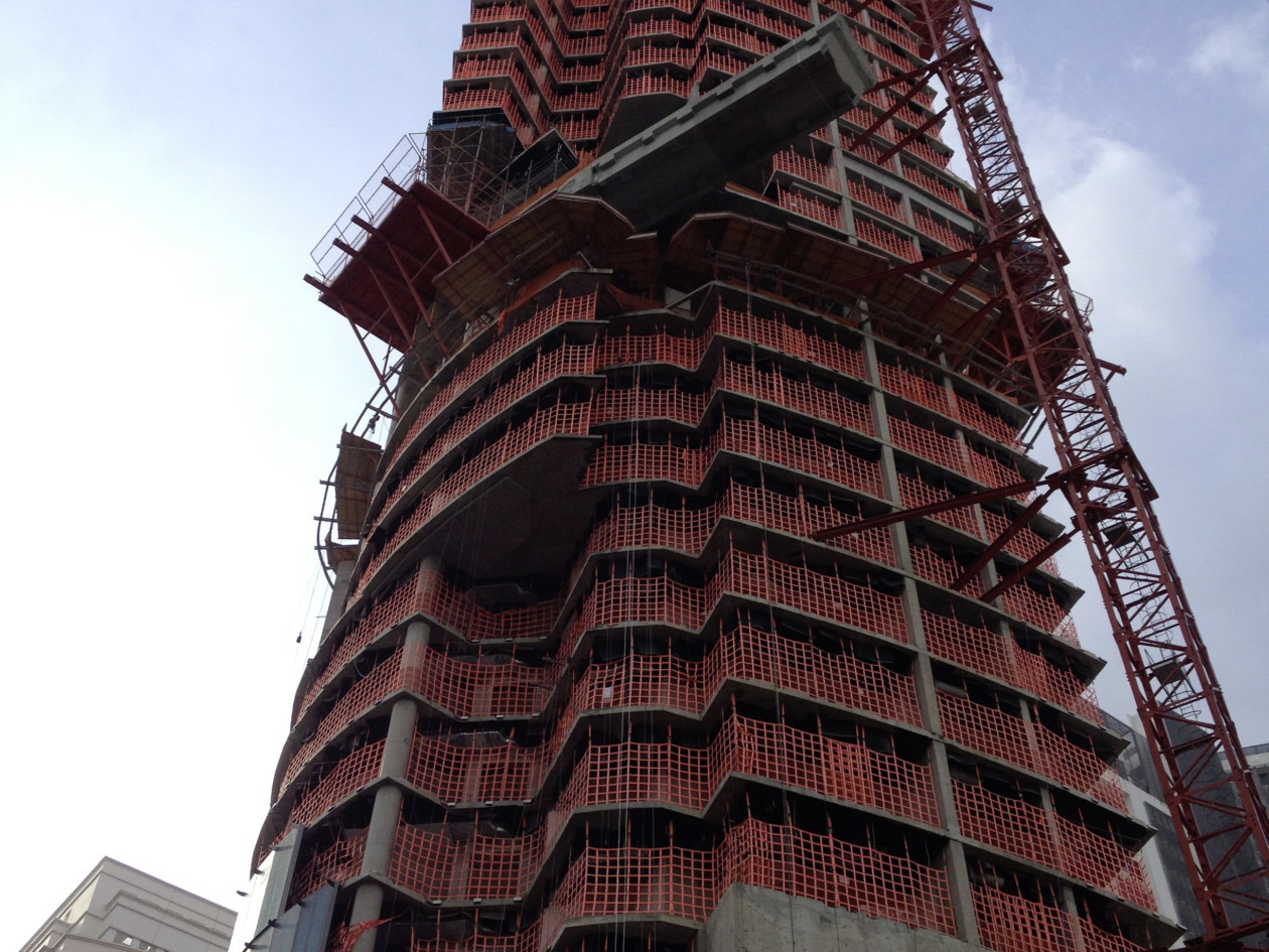 Construction of Admore Park in Singapore using MEVAs MAC automatic climbing system