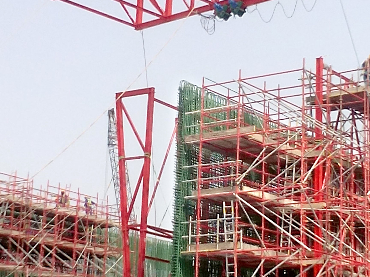 Wall formwork used to construct the worlds biggest reservoir in Qatar
