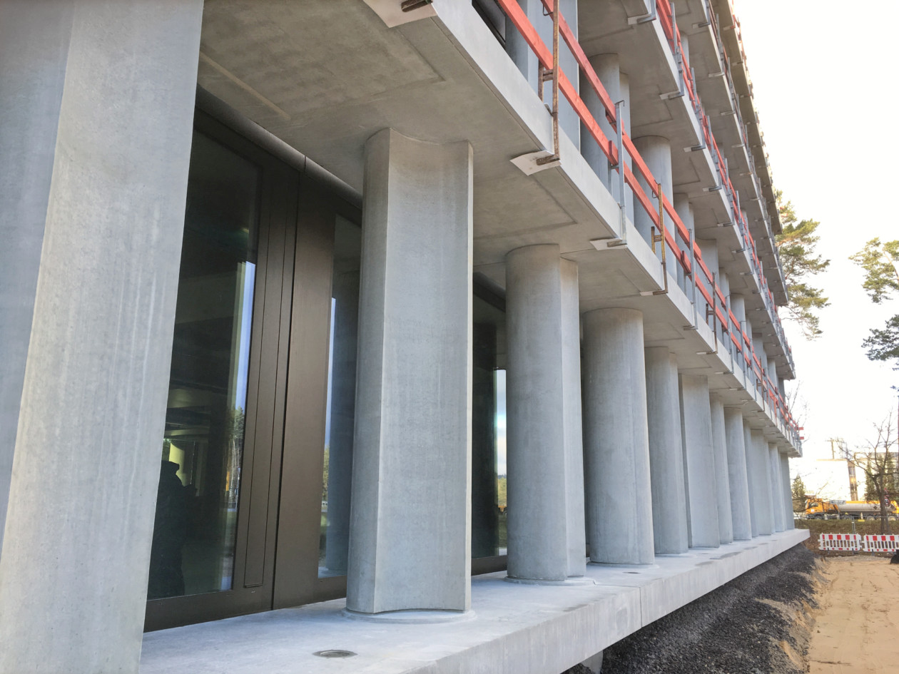 Projects-Archive-Circo-200-Pillars